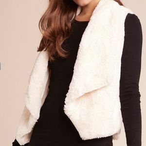 JACK by BB Dakota ivory faux fur vest XS